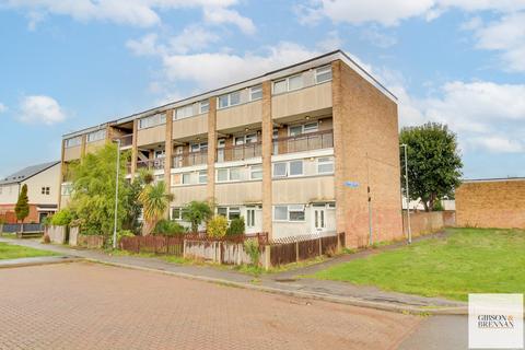 32 Brook Drive, Wickford, SS12 9EQ