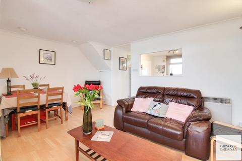 32 Brook Drive, Wickford, SS12 9EQ
