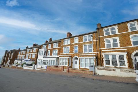 2 bedroom flat for sale, Cliff Terrace, Hunstanton, PE36