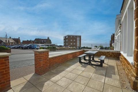 2 bedroom flat for sale, Cliff Terrace, Hunstanton, PE36