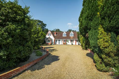 5 bedroom detached house for sale, Thorpe End