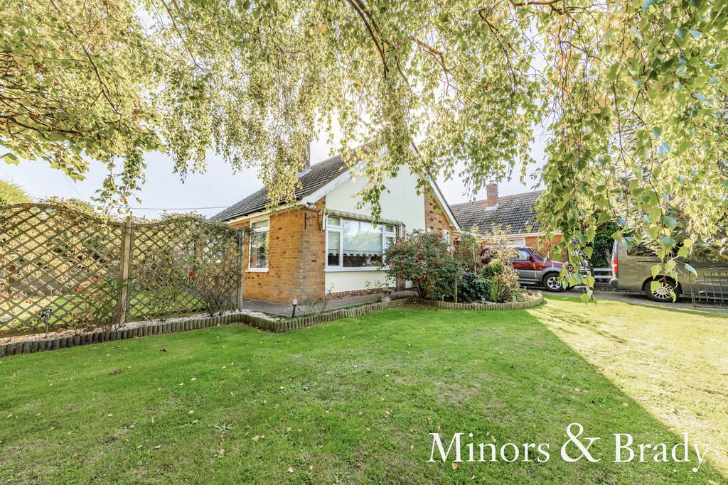 Broadwood Close, Trimingham 2 bed detached bungalow £365,000