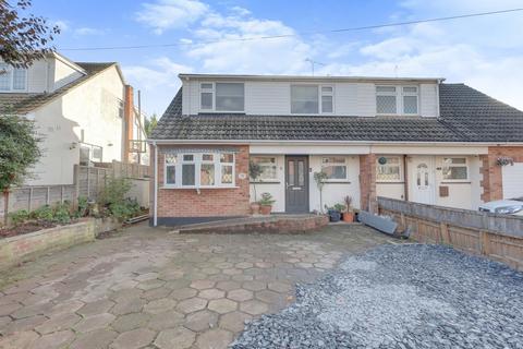 6 Adelaide Gardens, Benfleet, SS7 1LA