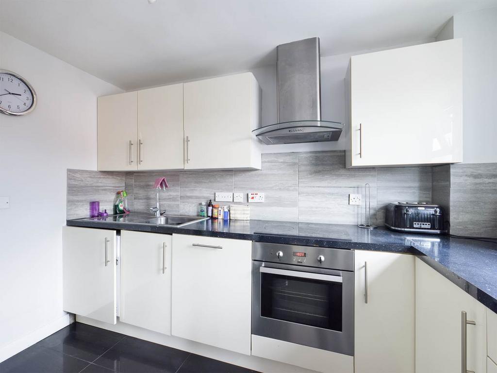 Kitchen (2)