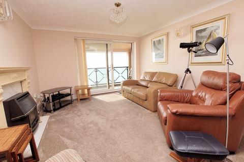 2 bedroom apartment for sale, Wight View, Lee-On-The-Solent, PO13