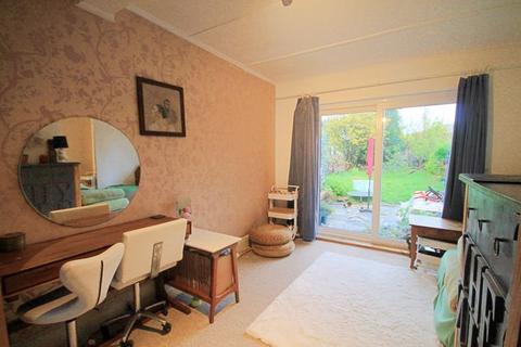 37 Bennetts Avenue, Greenford, UB6 8AZ