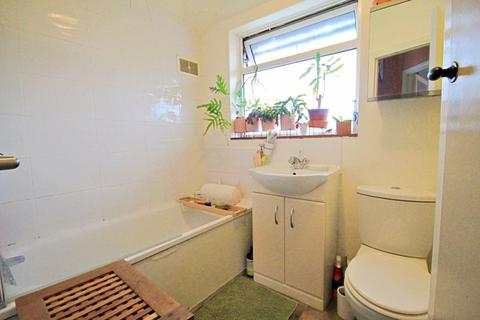 37 Bennetts Avenue, Greenford, UB6 8AZ