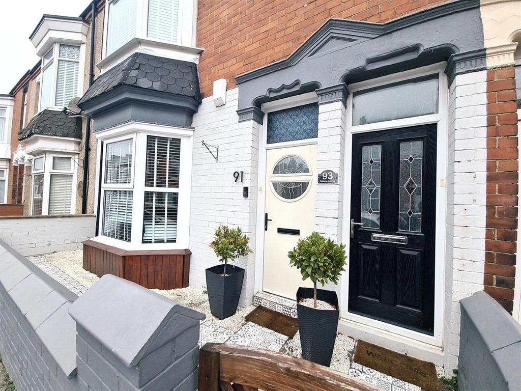 Osborne Avenue, South Shields 2 bed flat £110,000