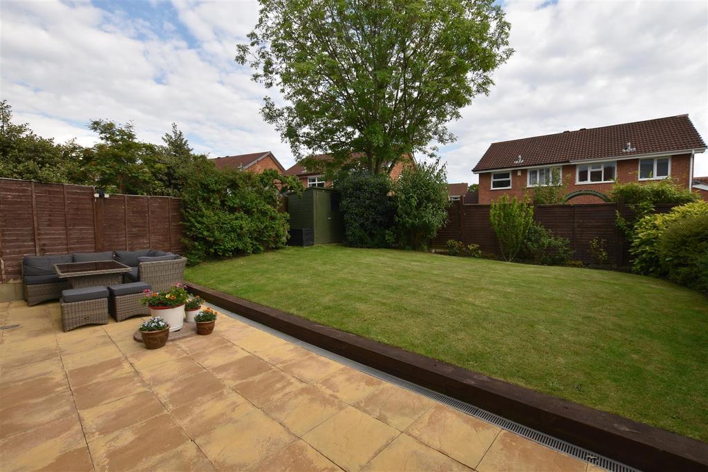 Homewood Close, Sutton Coldfield 3 bed semidetached house £350,000