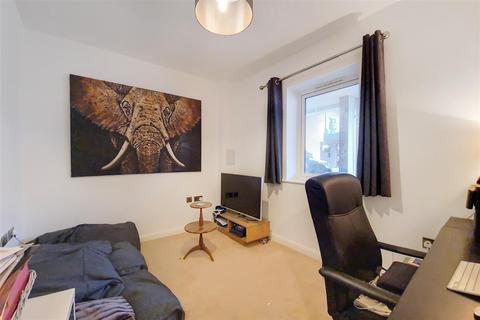 4 Beaumans Drive, London, E17 5FQ