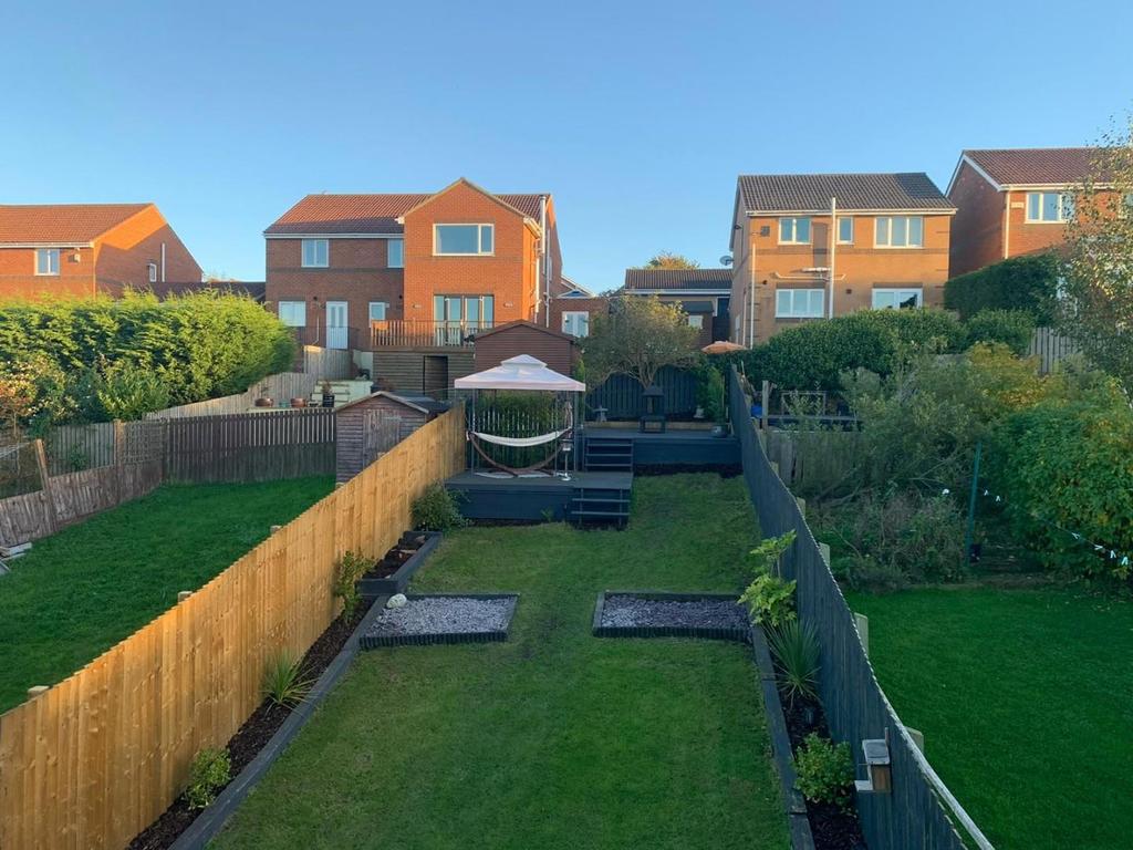Holly Crescent, Sacriston, Durham 2 bed townhouse £125,000
