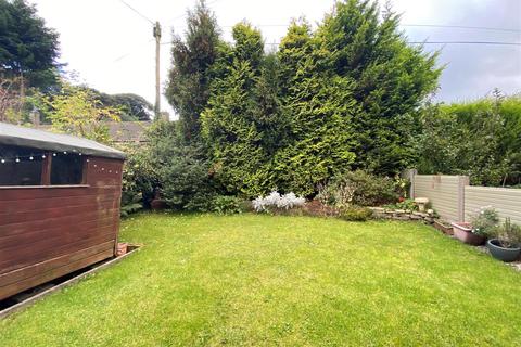 98 Buxton Road, Furness Vale, High Peak, SK23 7PF