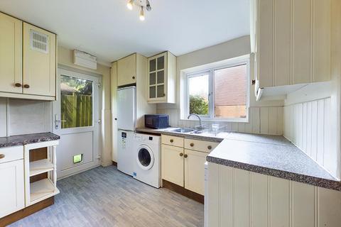 4 bedroom private hall to rent, Nursery Gardens, Winchester