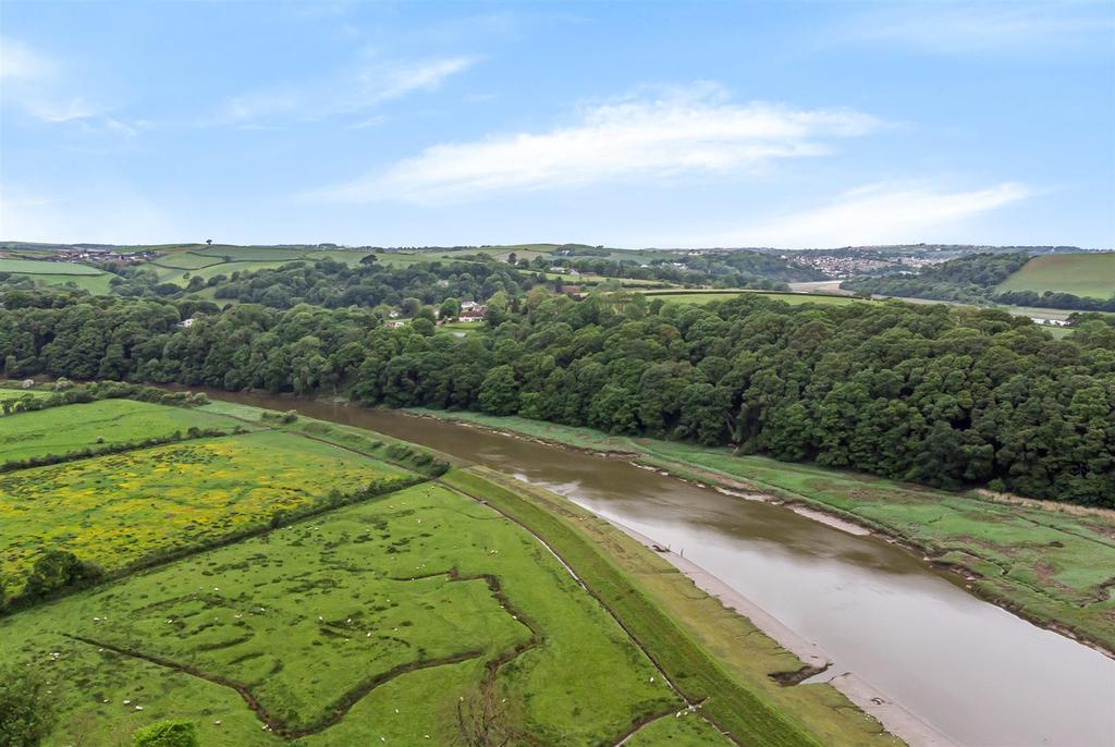 River Torridge nearby.jpg