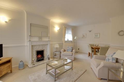 47 Canada Drive, Cottingham, HU16 5EH