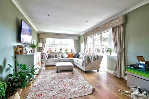 4 bedroom detached house for sale - Richmond Drive, Chesters Wood, Fencehouses, DH4