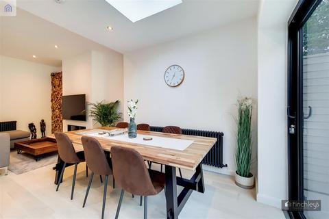 4 bedroom terraced house for sale - Highwood Avenue, North Finchley, N12 8QP
