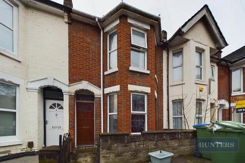 5 bedroom terraced house to rent, Thackeray Road, Southampton, Hampshire