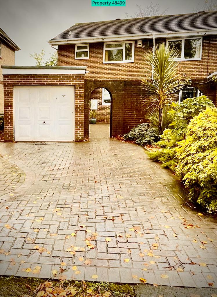 Stow Park Avenue, Newport, NP20 3 bed end of terrace house £975 pcm