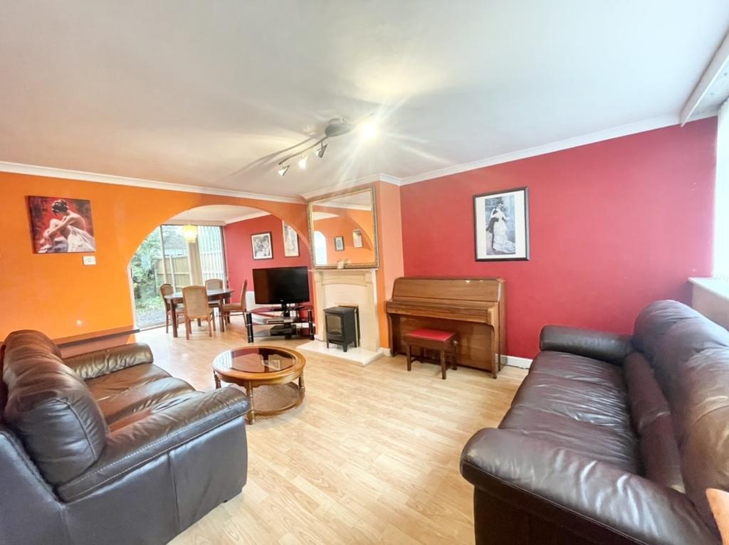 Deyes End, Maghull, Liverpool 3 bed semidetached house for sale £160,000