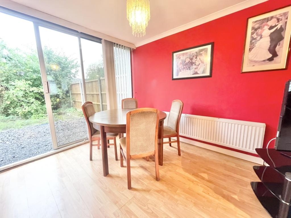 Deyes End, Maghull, Liverpool 3 bed semidetached house £160,000
