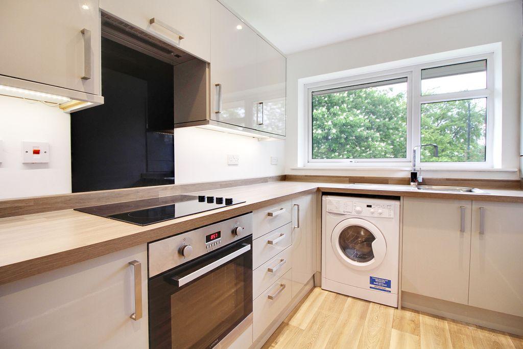 Aldersyde Court, York YO24 1QN 2 bed apartment £900 pcm (£208 pw)