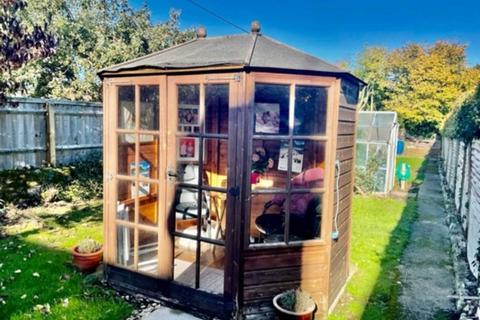 26 Crabtree Road, Haddenham, Aylesbury, HP17 8AT