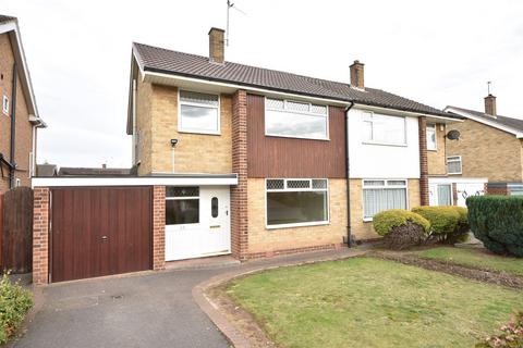 3 bedroom semi-detached house for sale - Woodbank Drive, Wollaton, NG8 2QW