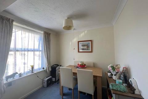 1 bedroom apartment for sale, East Street, Blandford Forum, Dorset, DT11