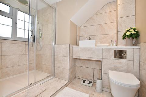 22 Clarendon Drive, Strood, Rochester, ME2 3LT