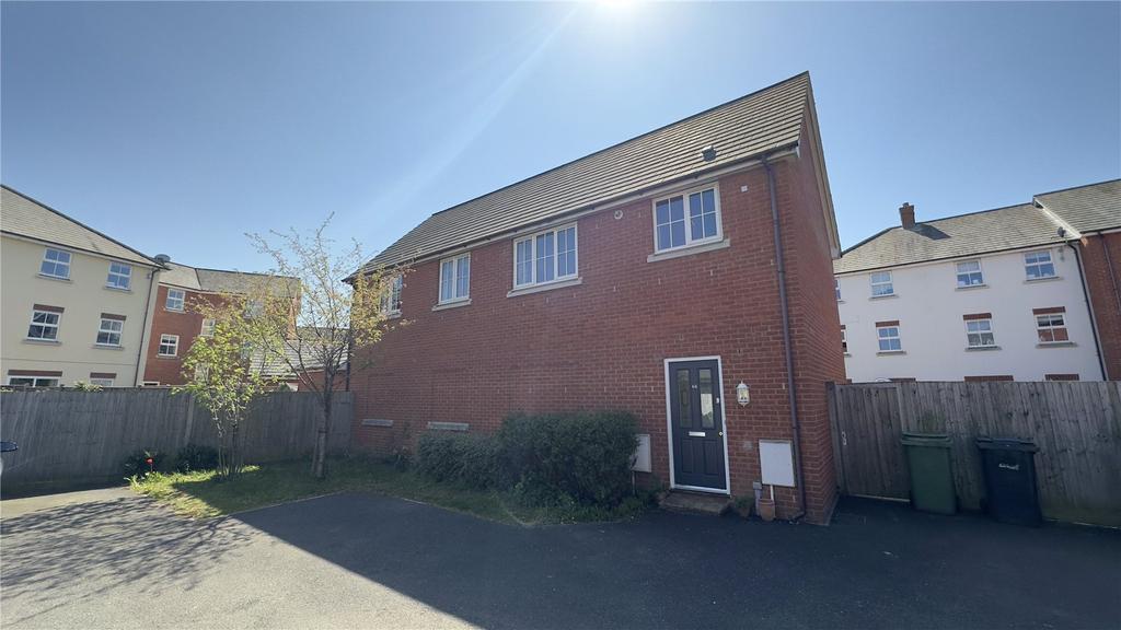 Greenland Avenue, Wymondham, Norfolk, NR18 2 bed house for sale £190,000