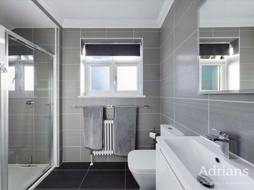 En suite shower room