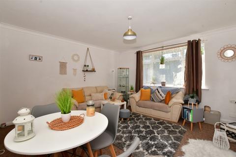 3 Waldronhyrst, South Croydon, CR2 6NZ