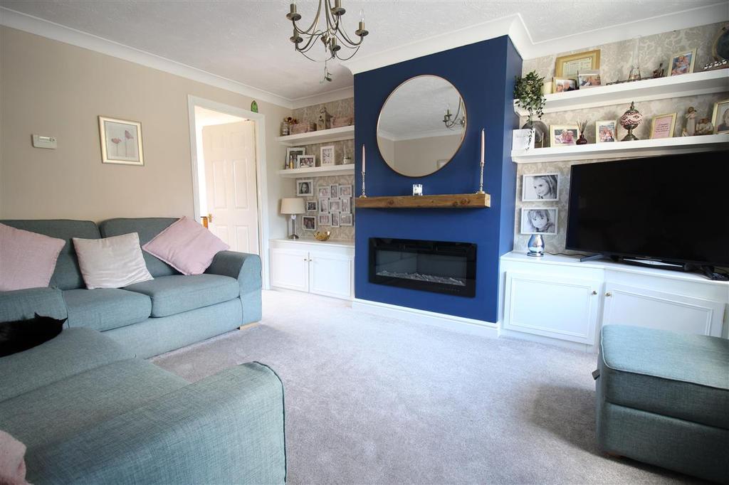 Juniper Close, Whitehill 3 bed end of terrace house for sale £345,000
