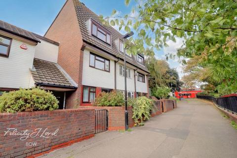 undefined, Grand Walk, London