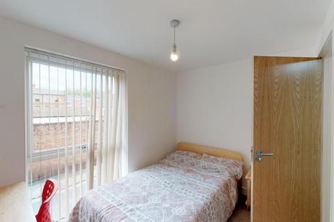 6 bedroom townhouse to rent, 33 Huntingdon Street, Nottingham, Ng1 3jh, New