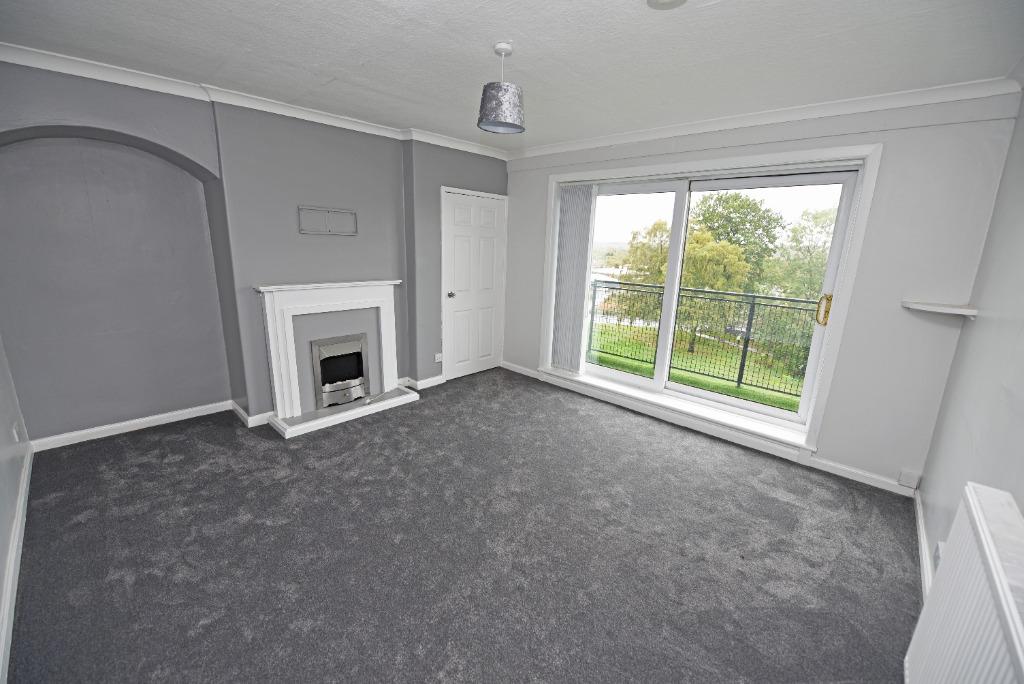 Valeview Terrace, Dumbarton, West Dunbartonshire, G82 2 bed flat £550