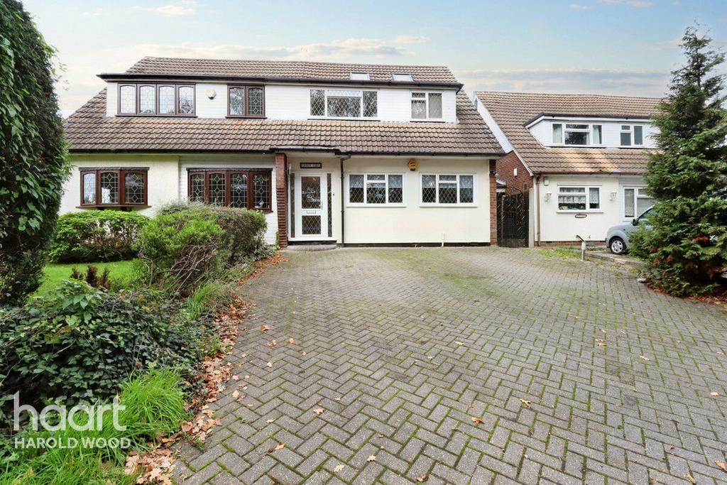 Noak Hill Road, Romford 3 bed semidetached house £475,000