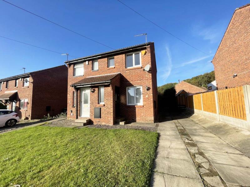 ABBEYDALE GARTH, KIRKSTALL, LEEDS... 1 bed semidetached house £750 pcm (£173 pw)