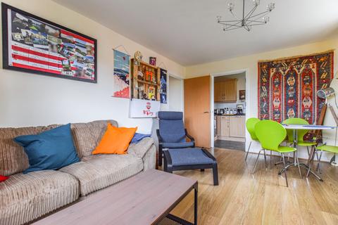 2 bedroom flat for sale - Linnets Park, Runcorn