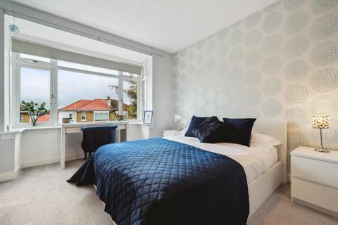 1 Coruisk Drive, Clarkston, Glasgow, G76 7NG