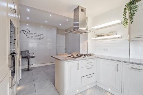 2 Briarlea Drive, Giffnock, Glasgow, G46 6DS