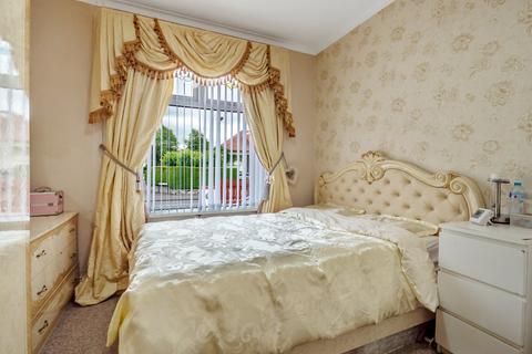 2 Briarlea Drive, Giffnock, Glasgow, G46 6DS
