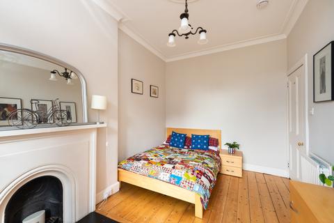 3 bedroom flat for sale - Madeira Street, Edinburgh EH6