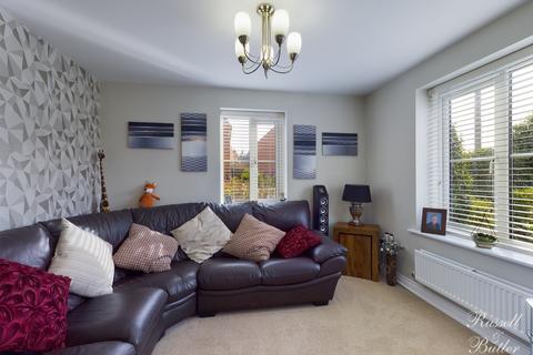 17 Cotton End, Buckingham, MK18 7RJ