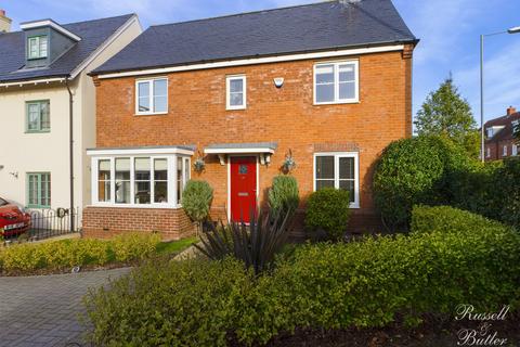 17 Cotton End, Buckingham, MK18 7RJ