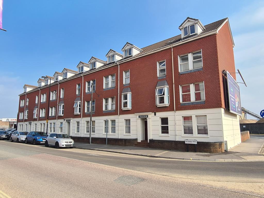 Britannia Road, Southampton 2 bed flat - £725 pcm (£167 pw)