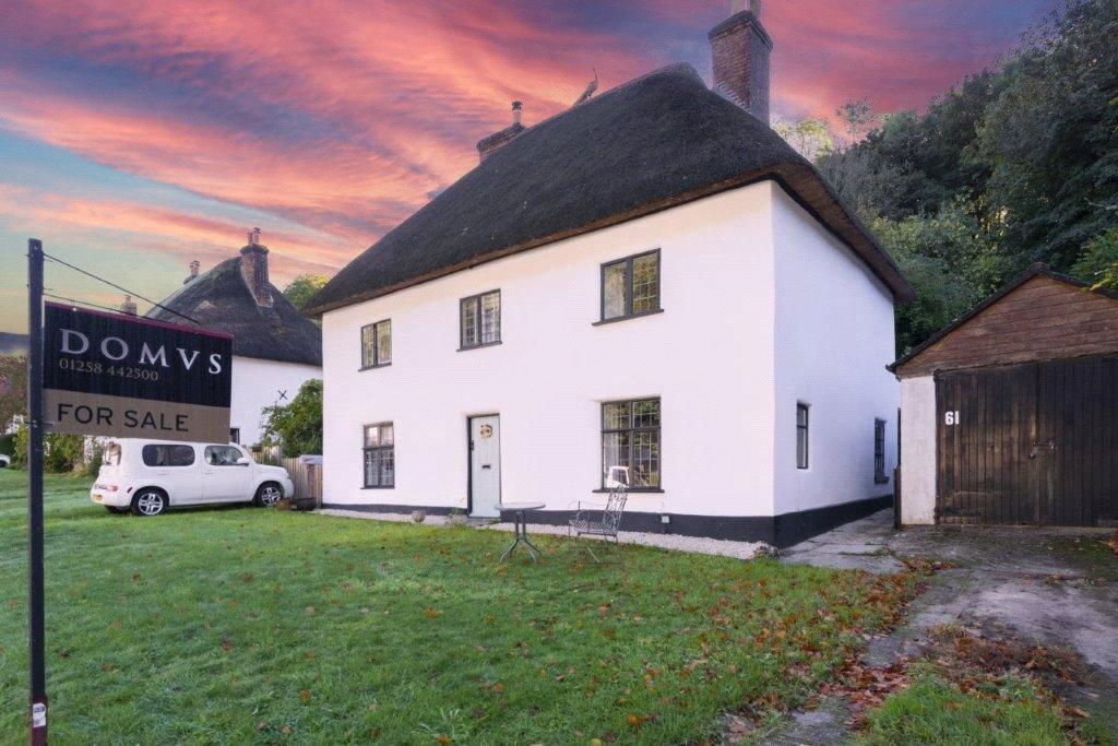 Milton Abbas, Dorset 3 bed semidetached house for sale £385,000