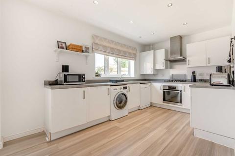 21 Batchelor Way, Downton, Salisbury, SP5 3FN