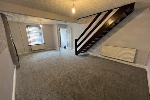 2 bedroom terraced house for sale - Regent Street East, Neath, Neath Port Talbot.